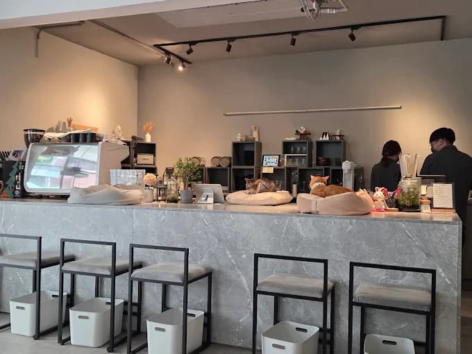 Cafe image 2