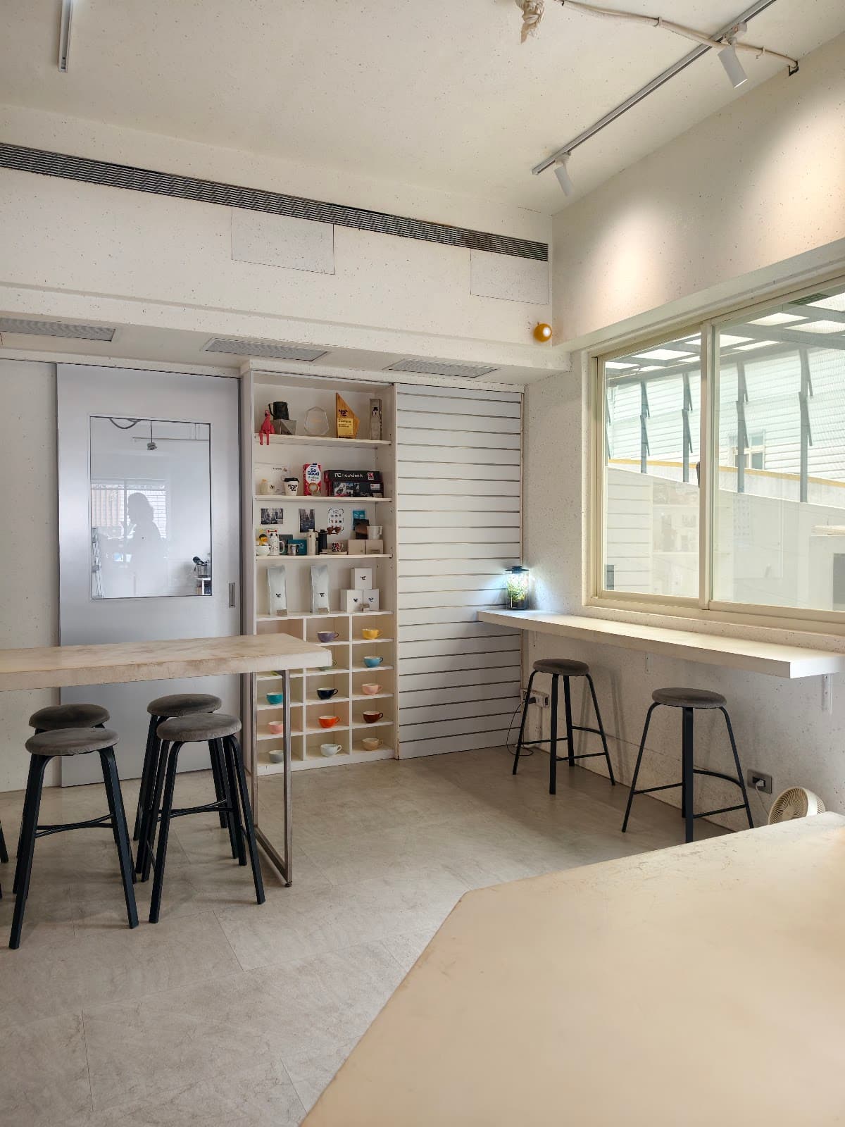 Cafe image 4