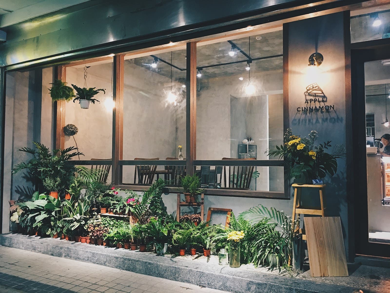 Cafe image 1