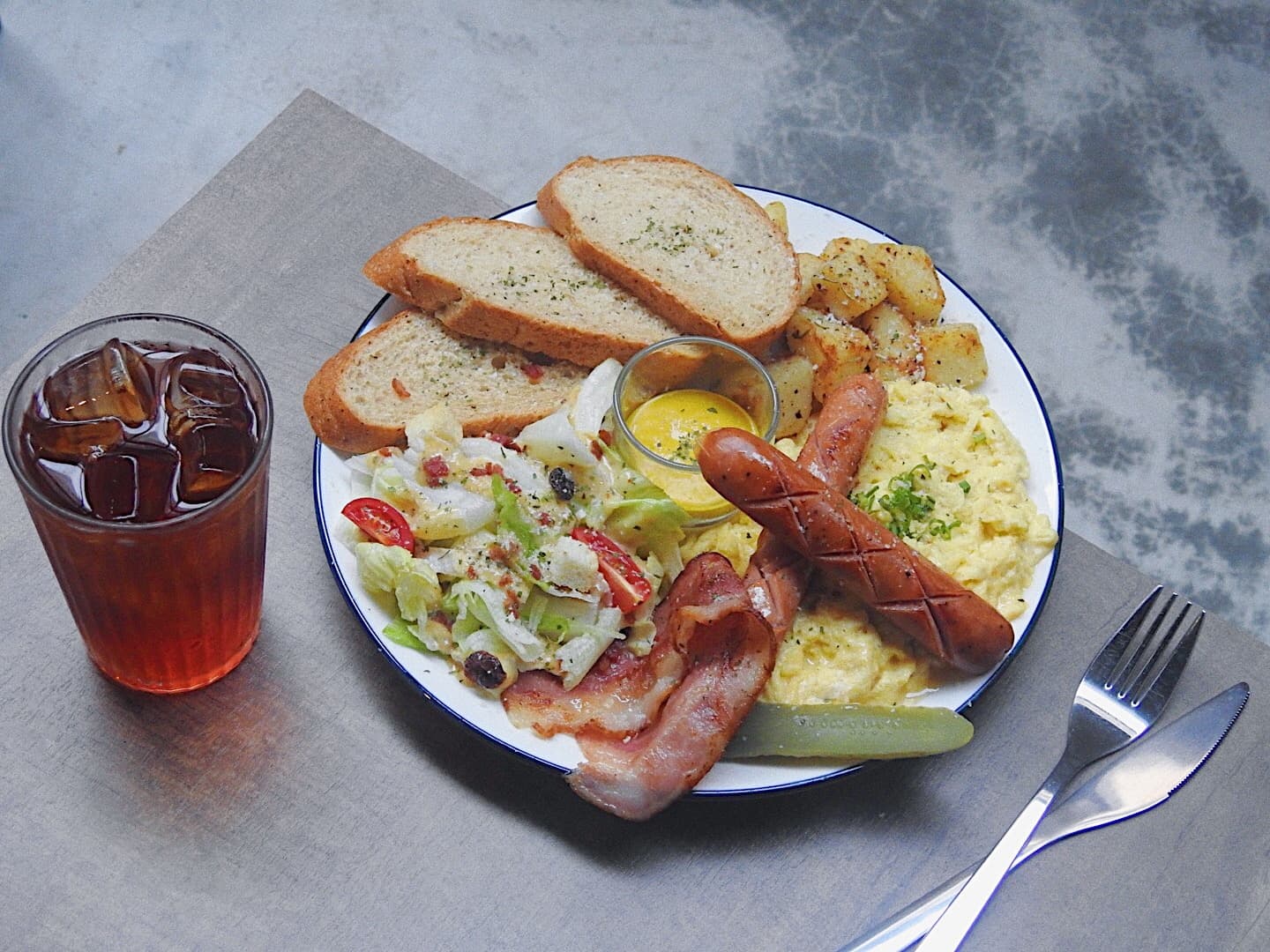 Cafe image 7