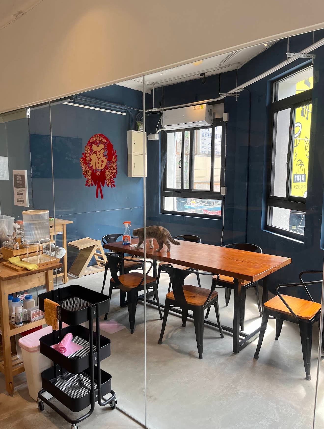 Cafe image 4