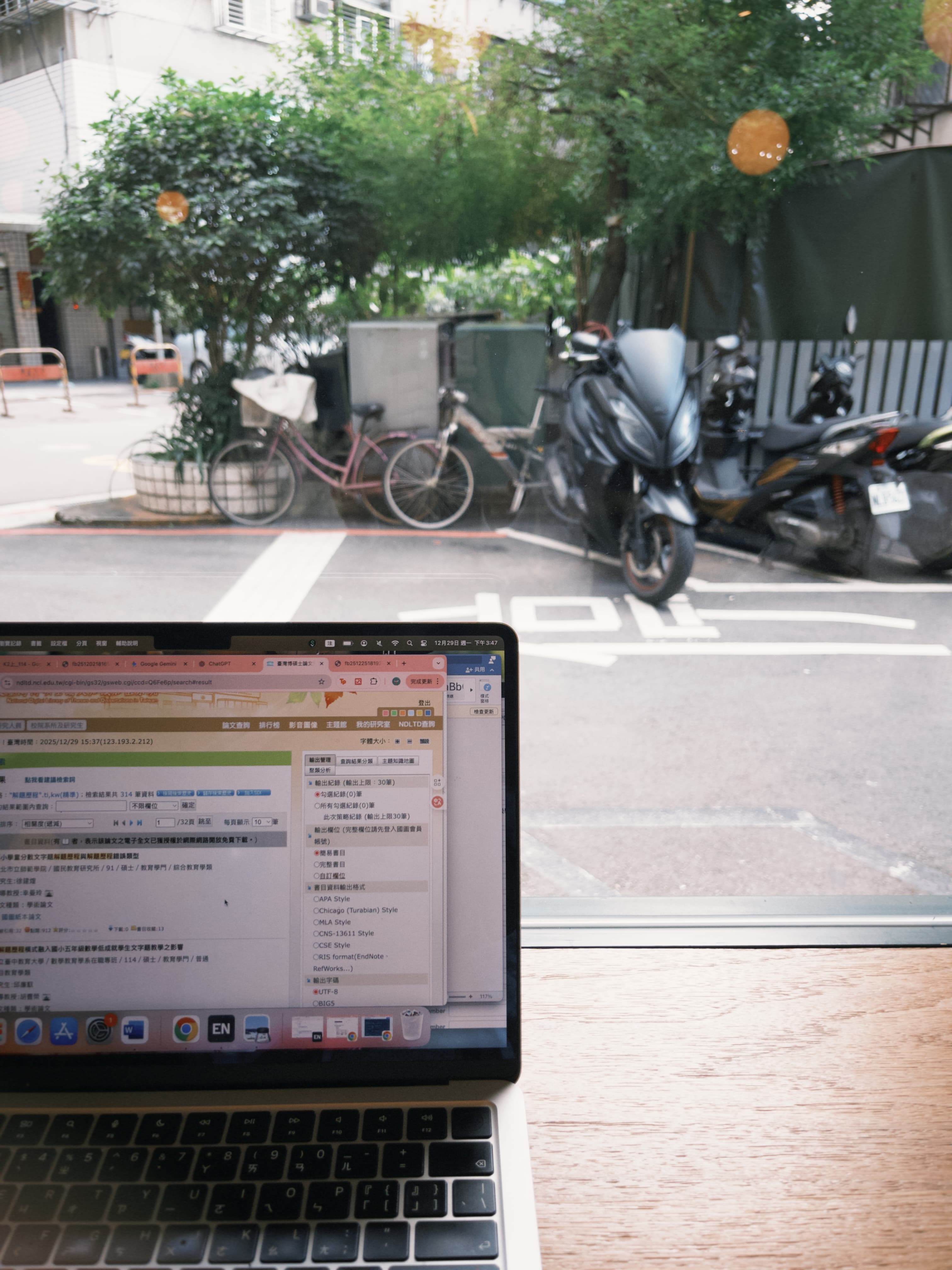 Cafe image 4