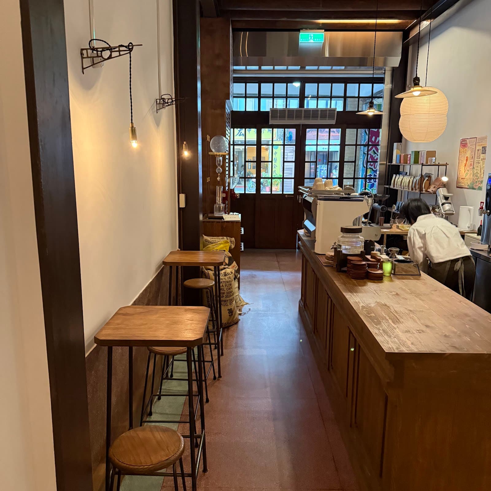 Cafe image 10