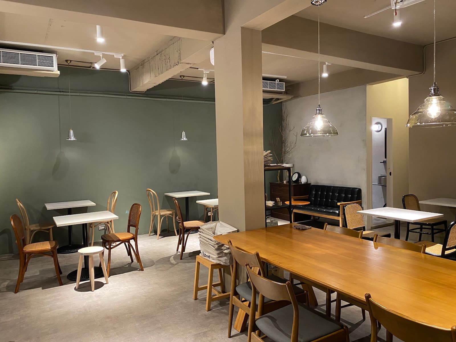 Cafe image 1