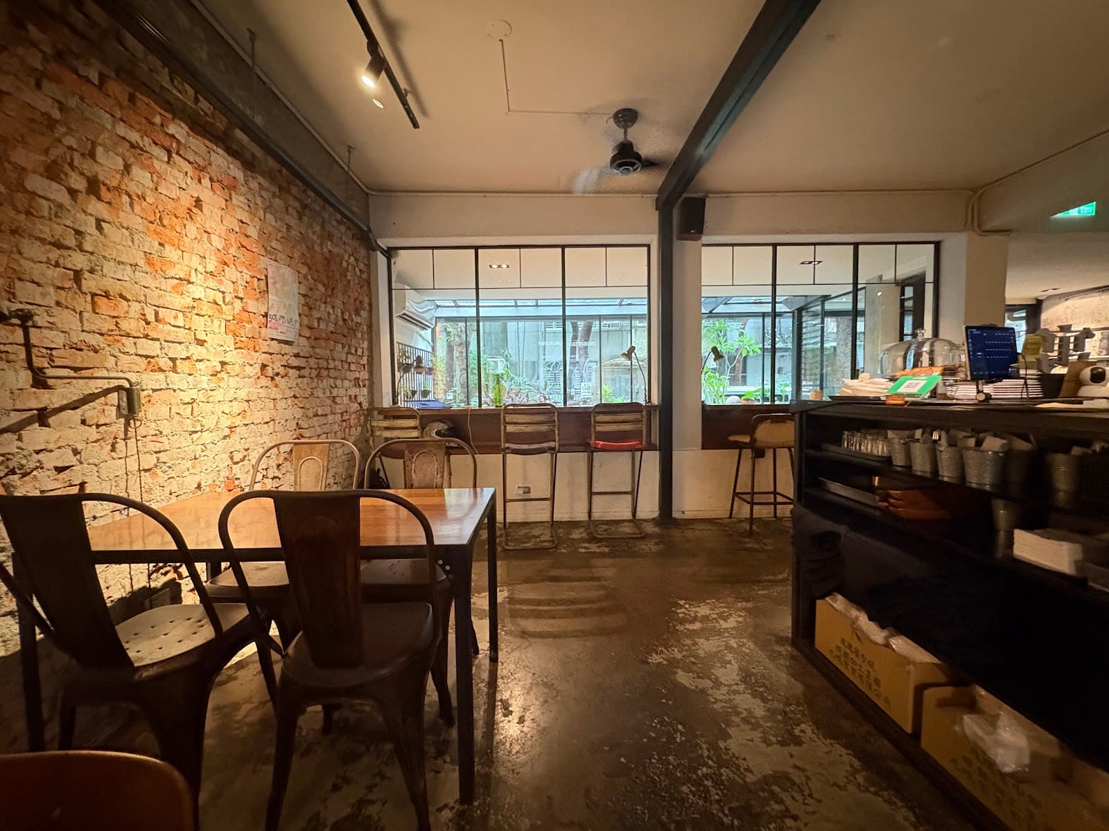 Cafe image 3