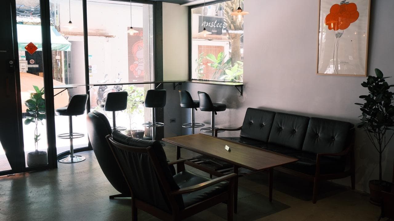 Cafe image 1