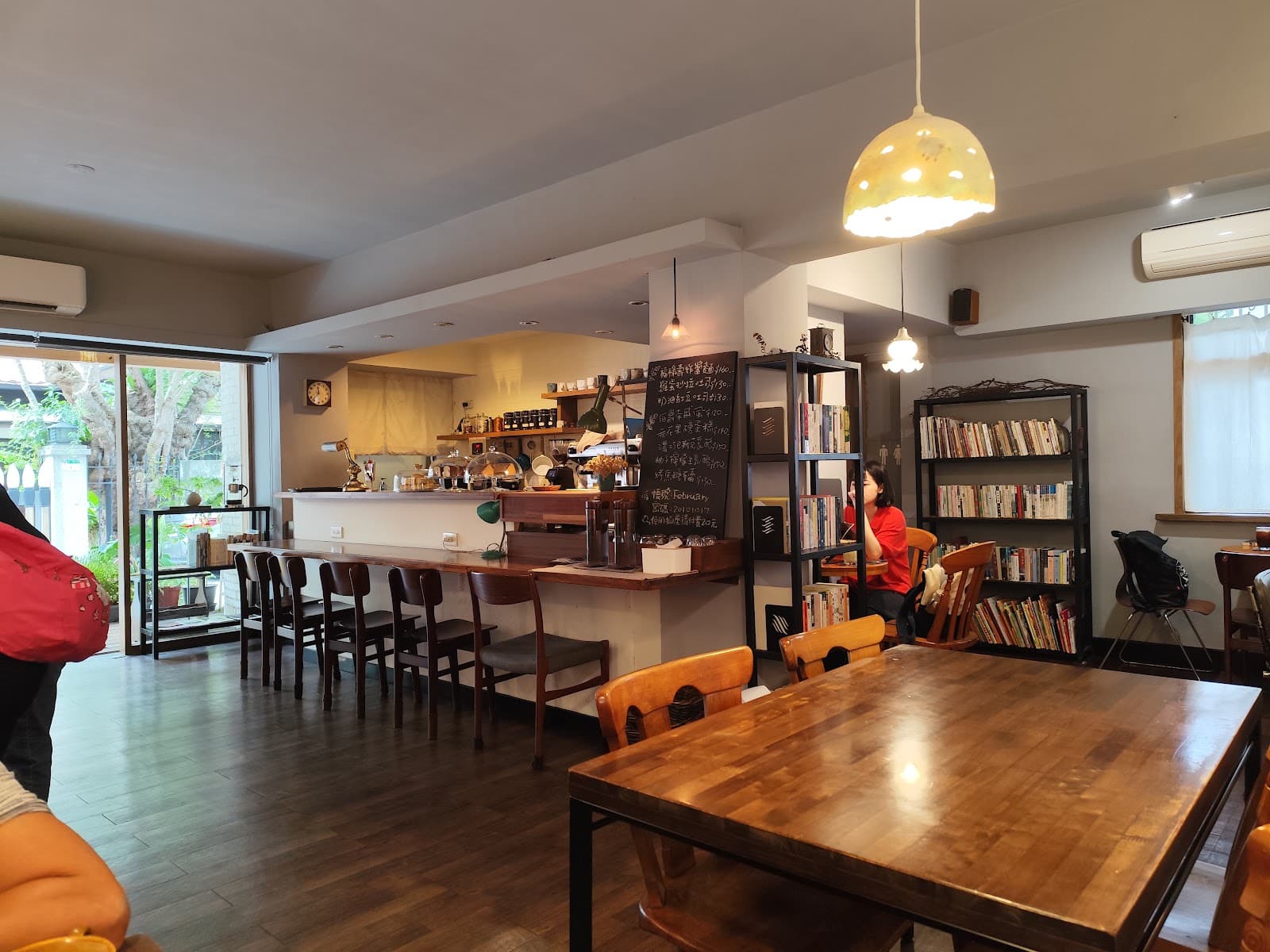 Cafe image 4