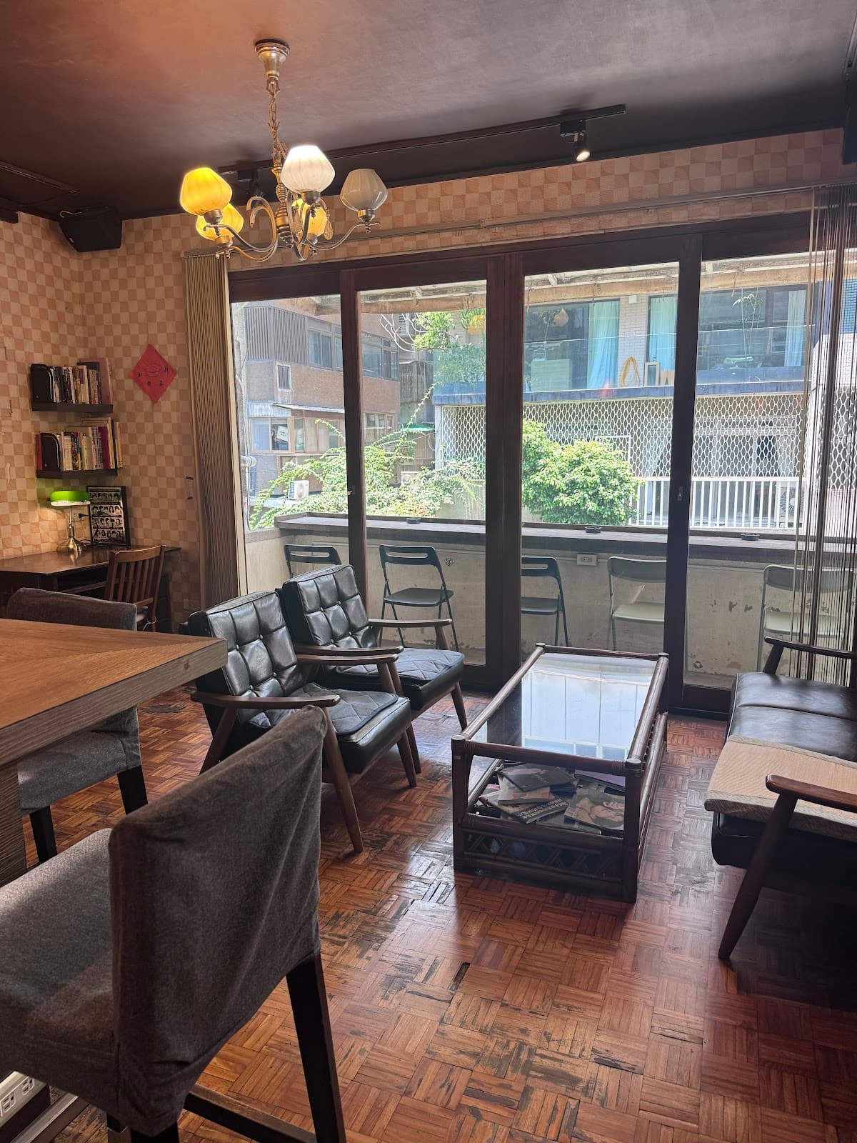 Cafe image 6