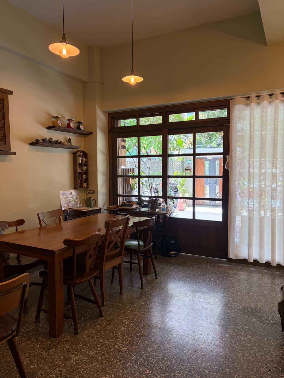 Cafe image 2