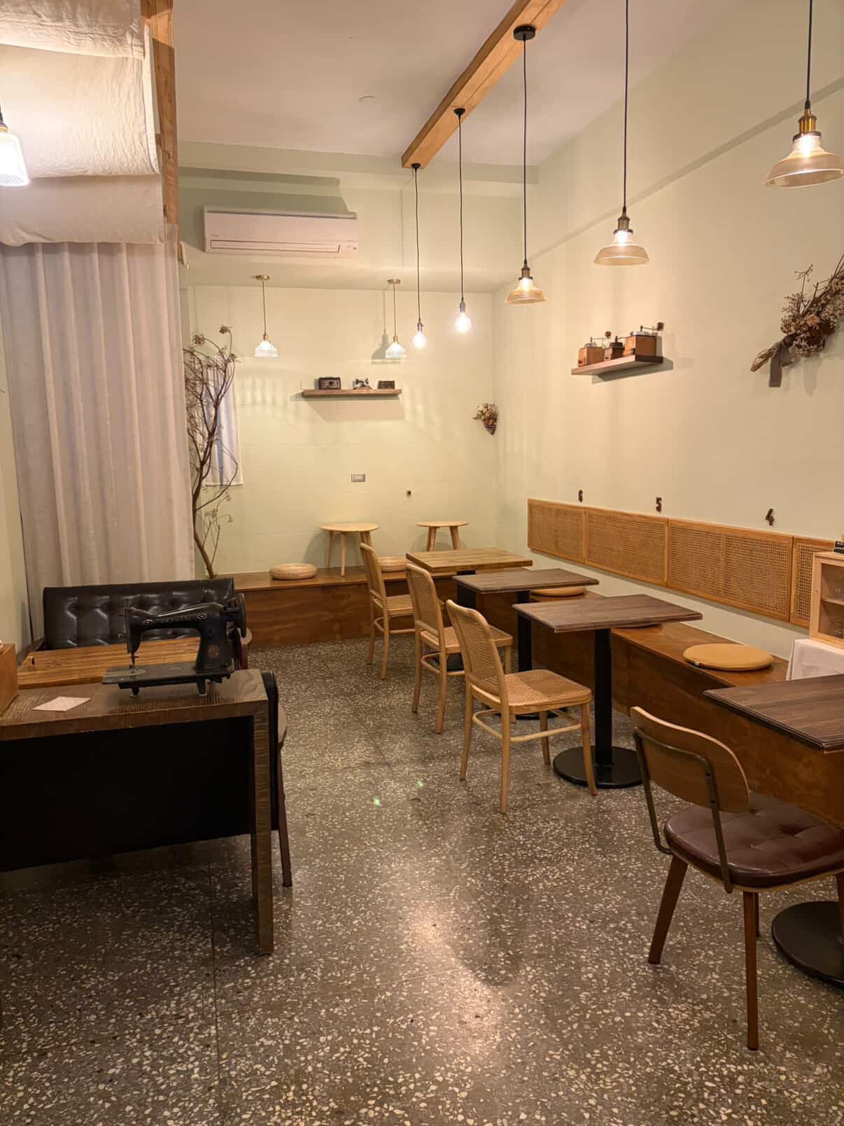 Cafe image 4