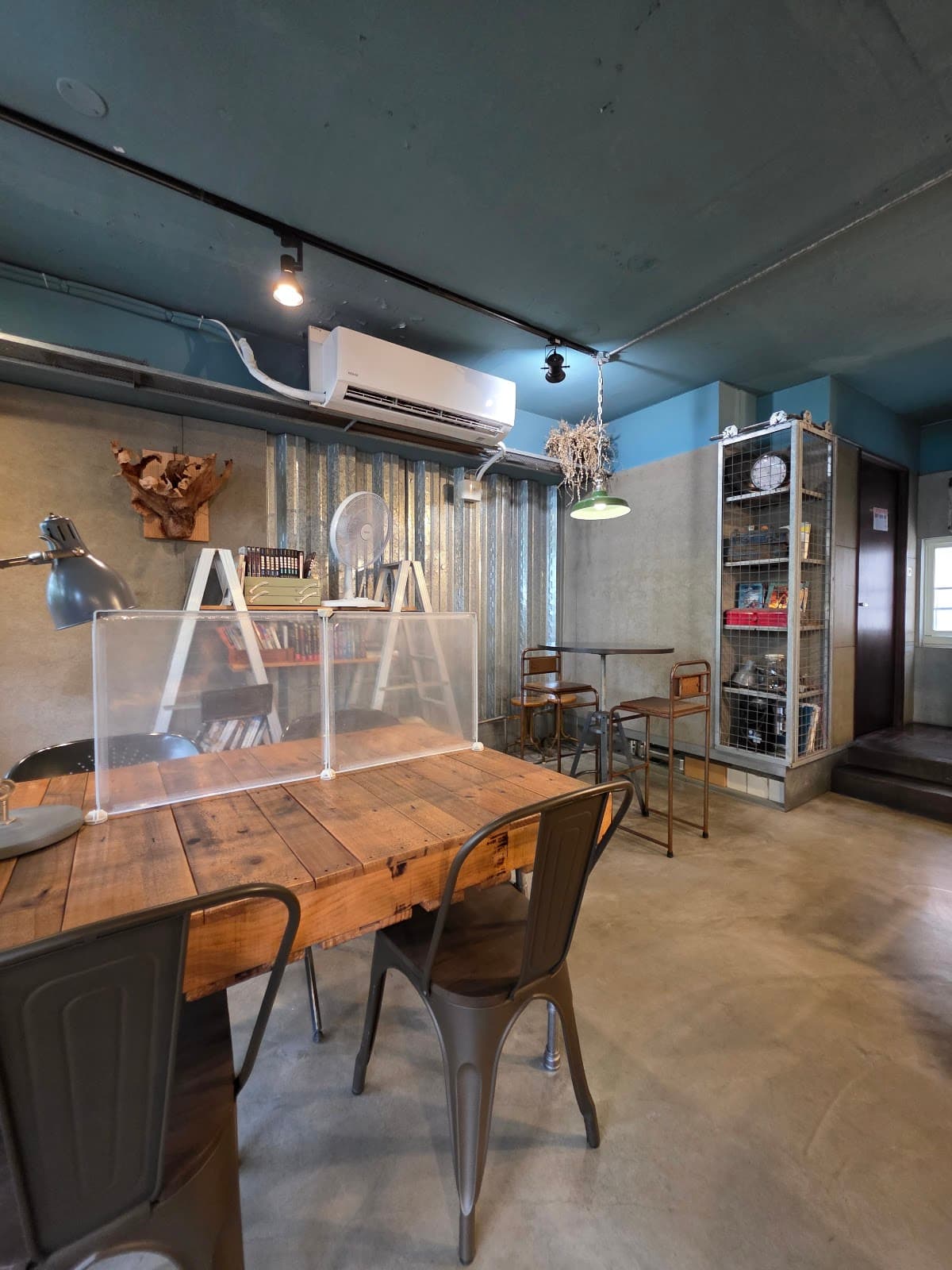 Cafe image 4