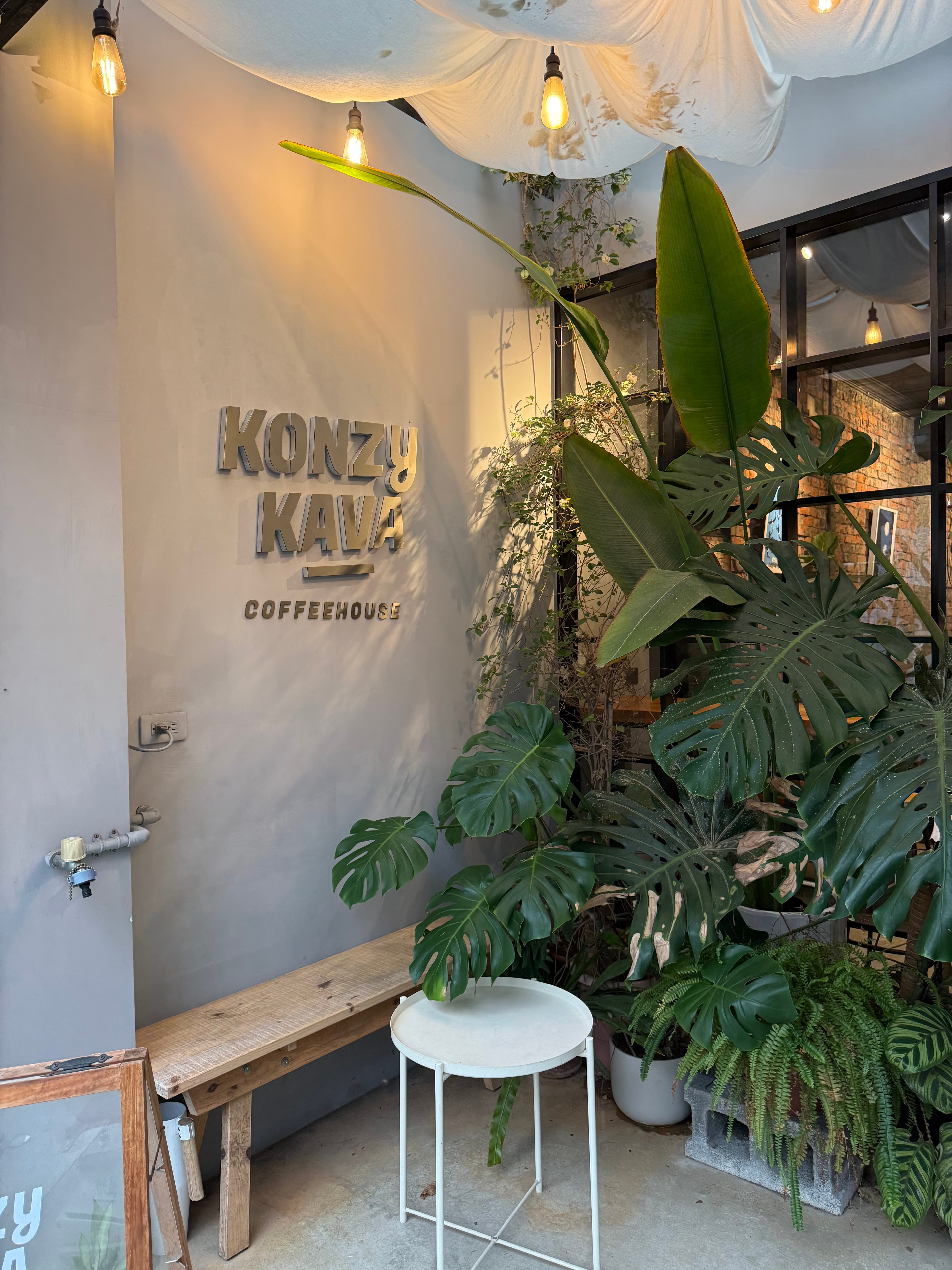 Cafe image 3