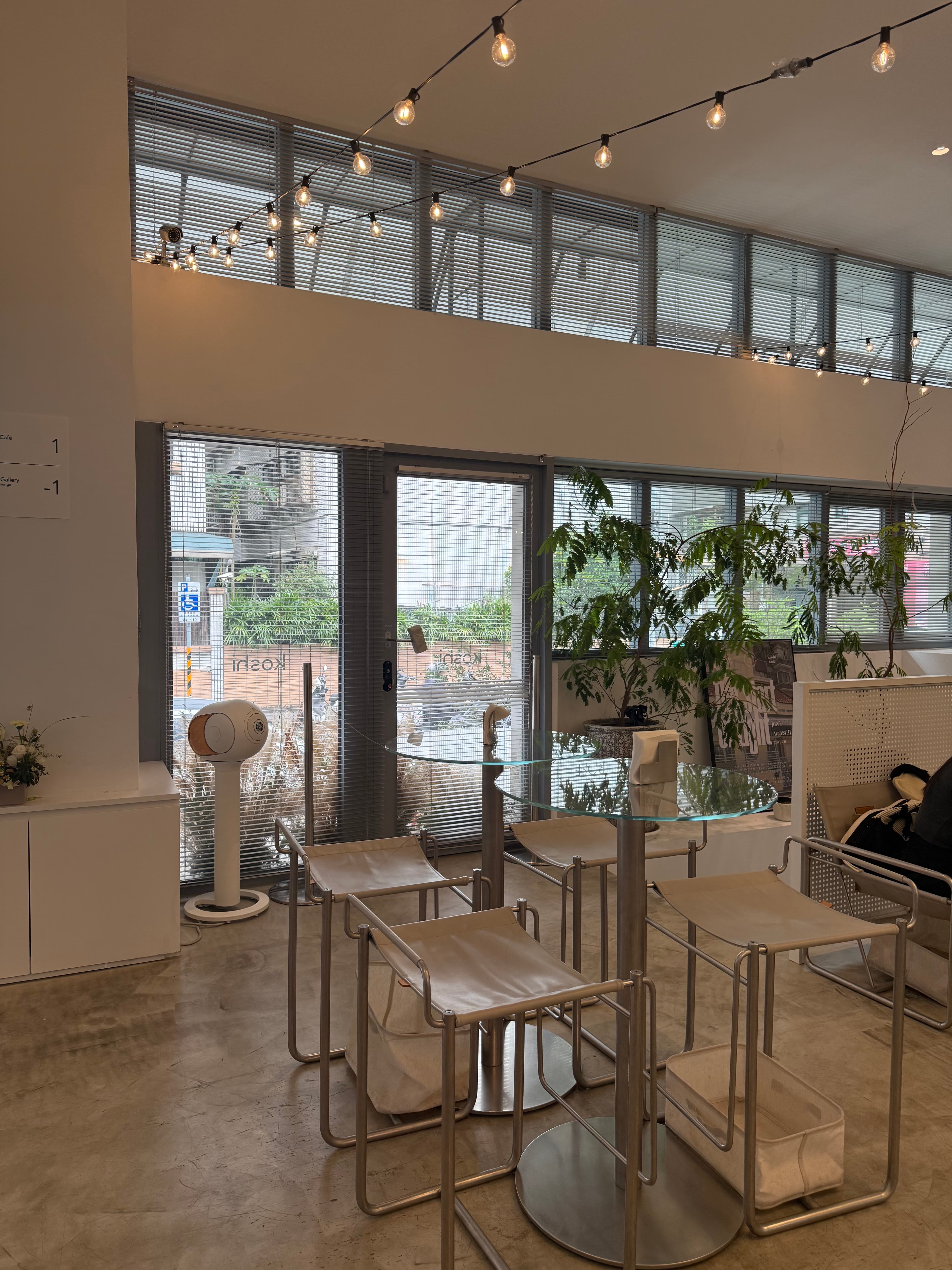 Cafe image 1