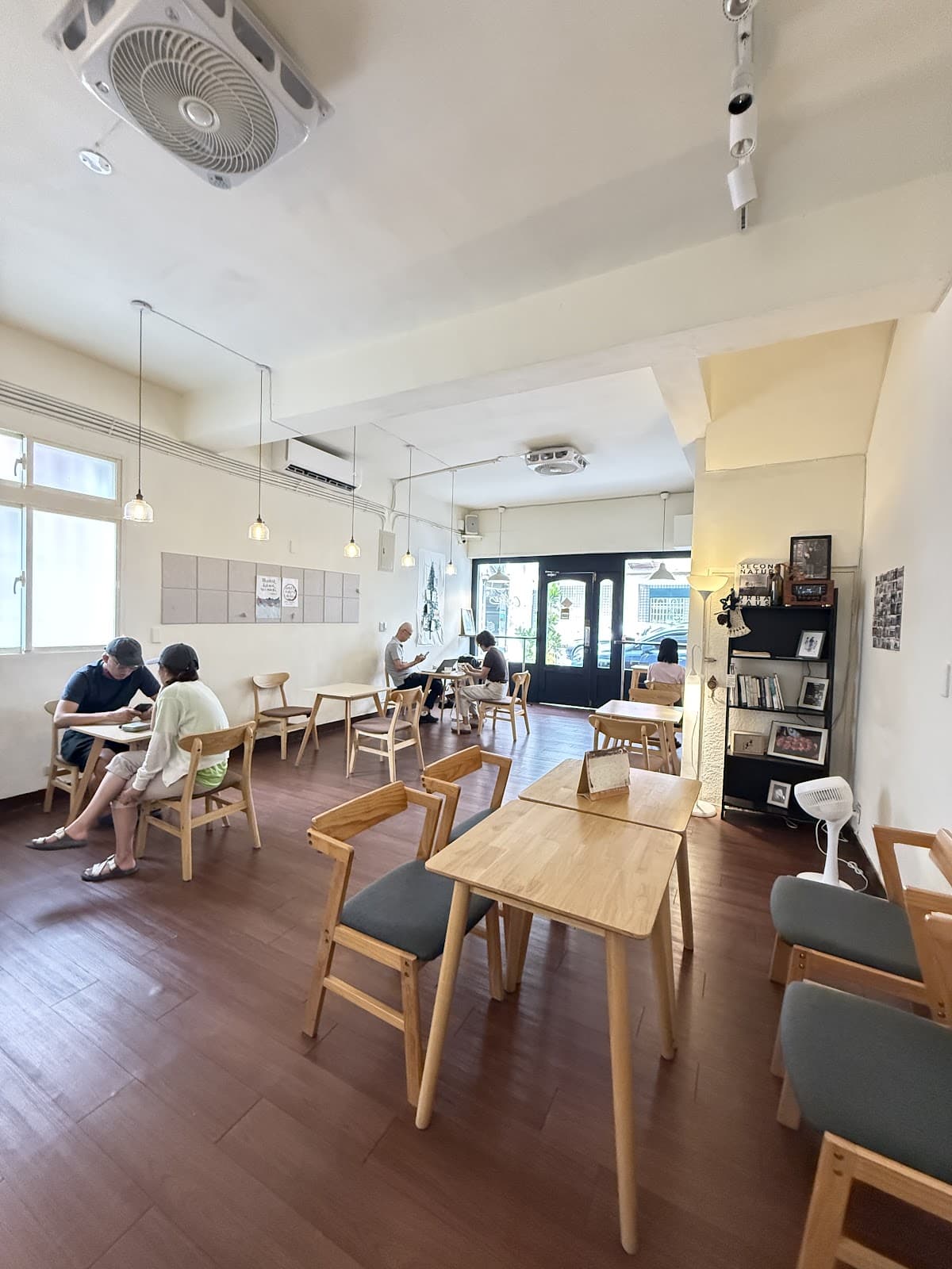 Cafe image 4