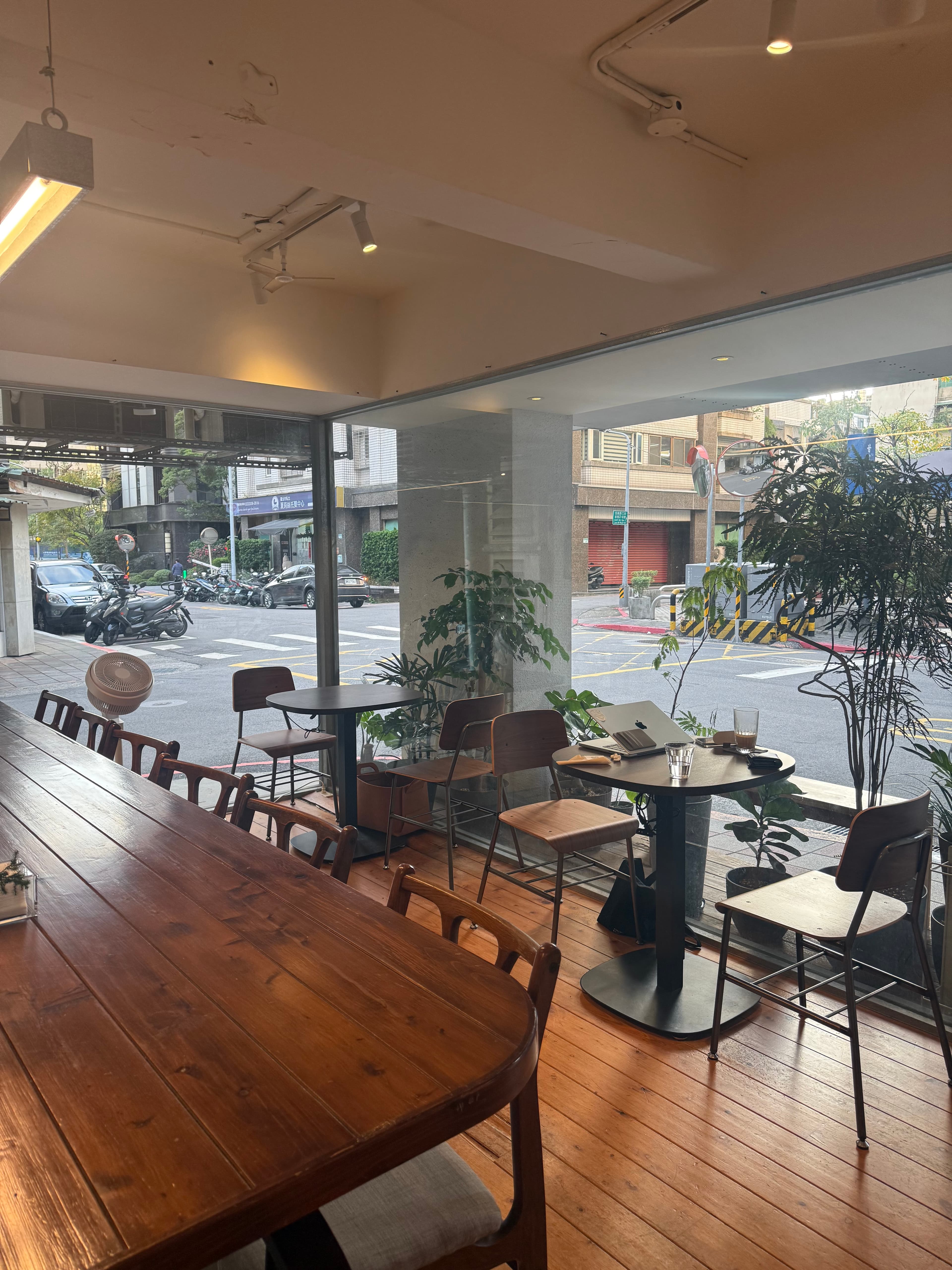 Cafe image 4
