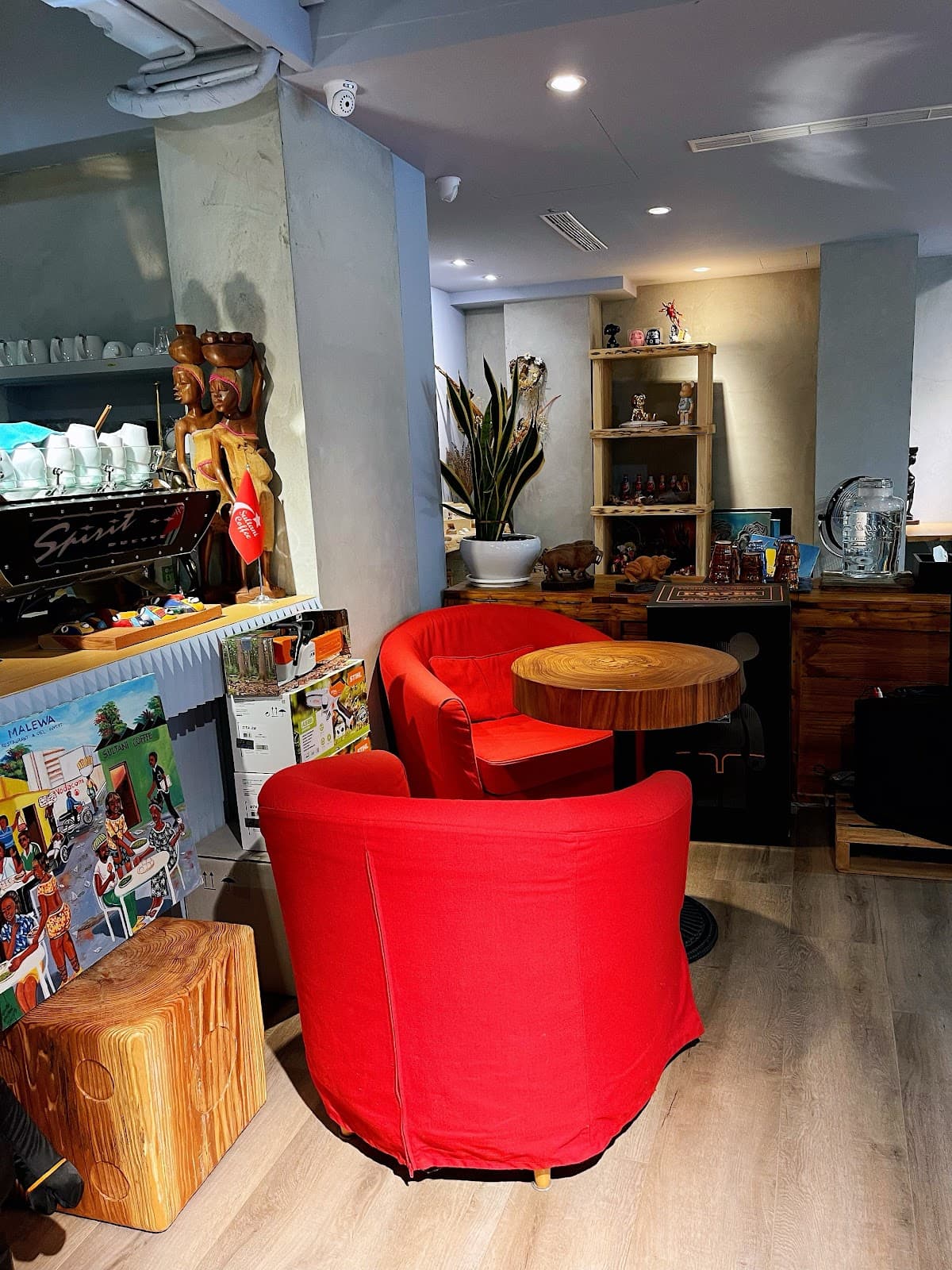 Cafe image 8