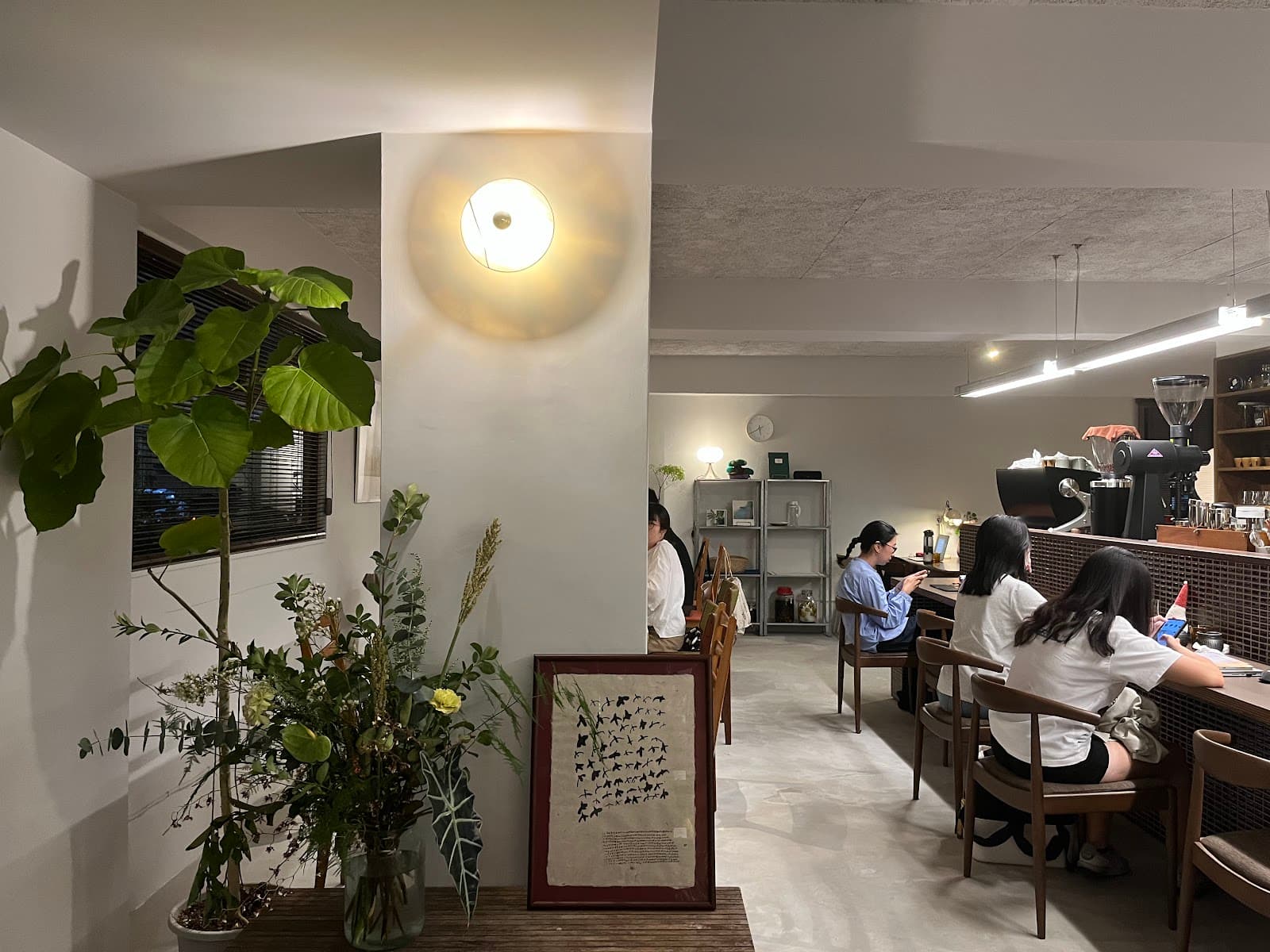 Cafe image 9