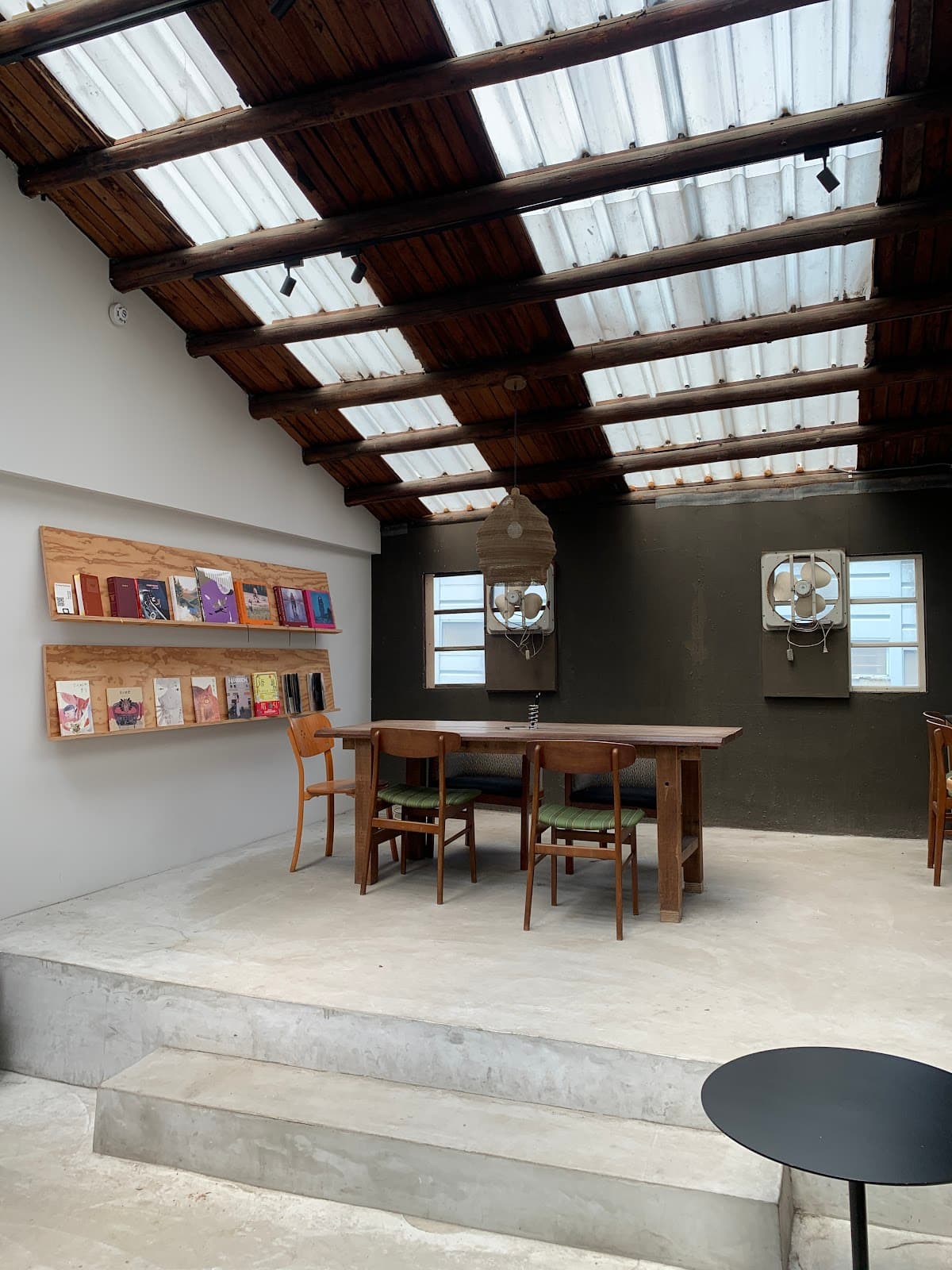 Cafe image 8