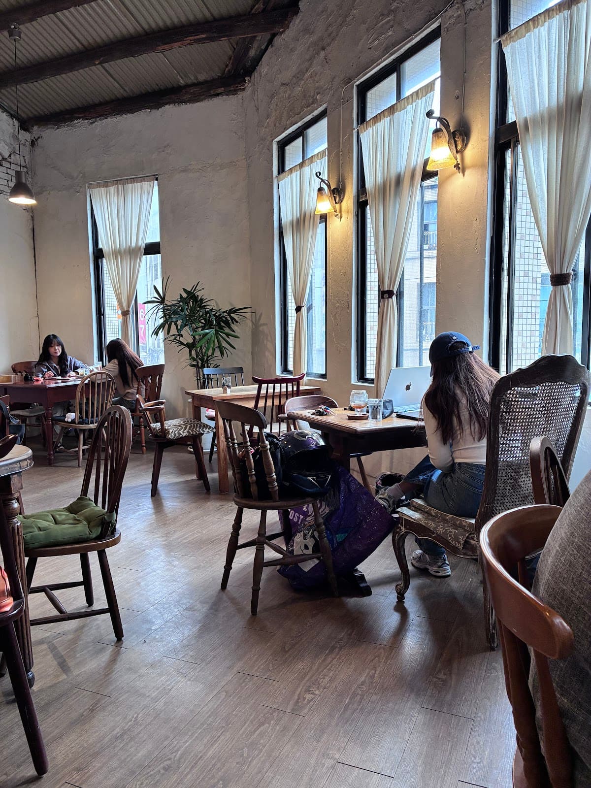 Cafe image 4
