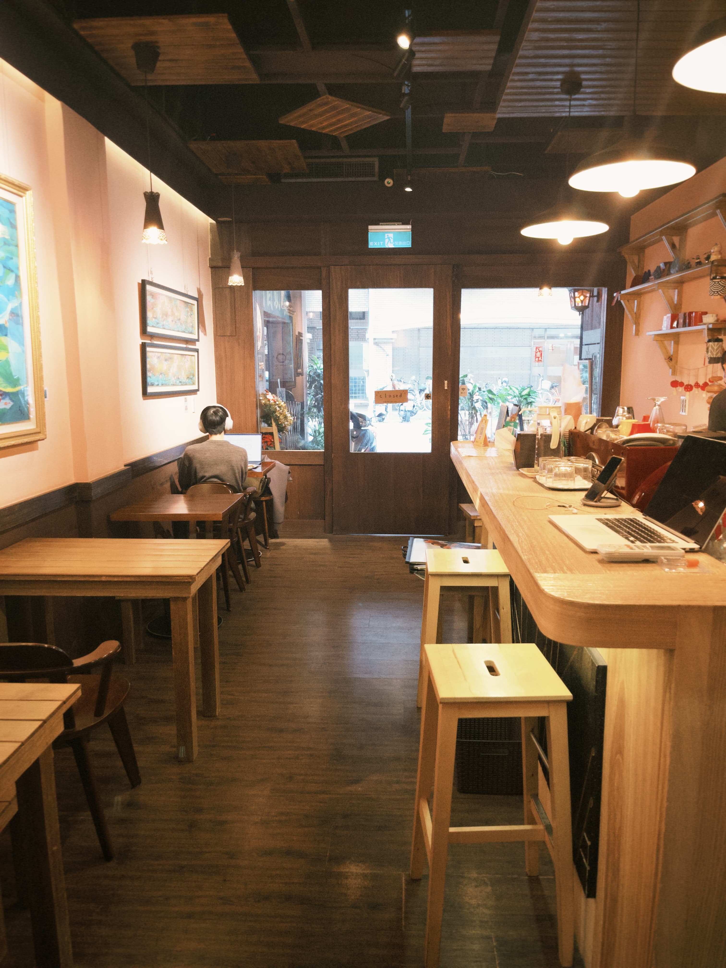 Cafe image 1