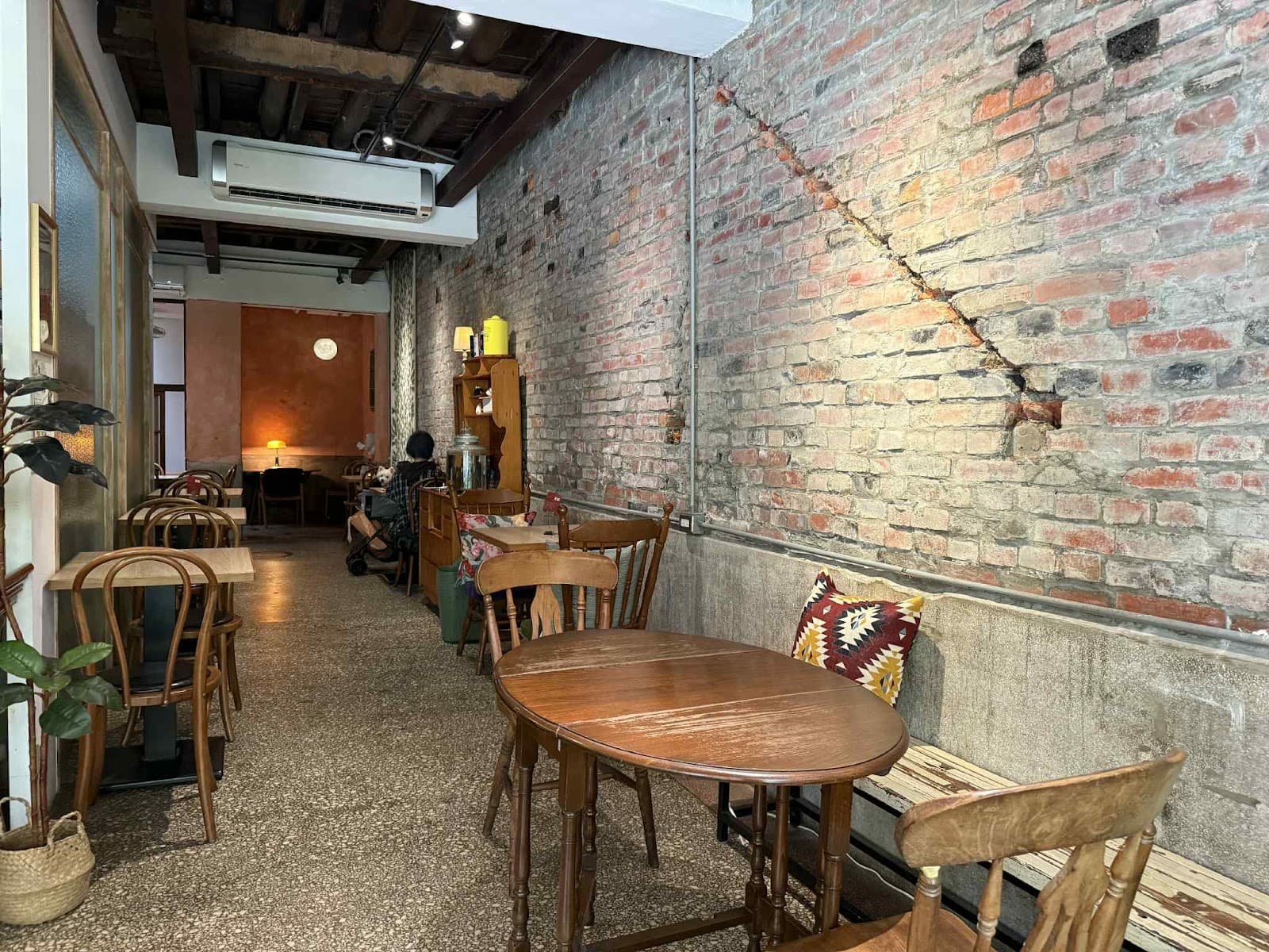 Cafe image 1